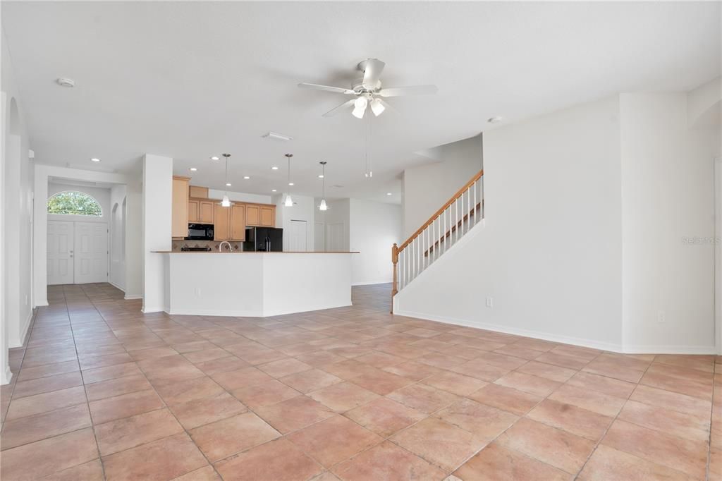 En Venta: $414,900 (4 camas, 3 baños, 3038 Pies cuadrados)