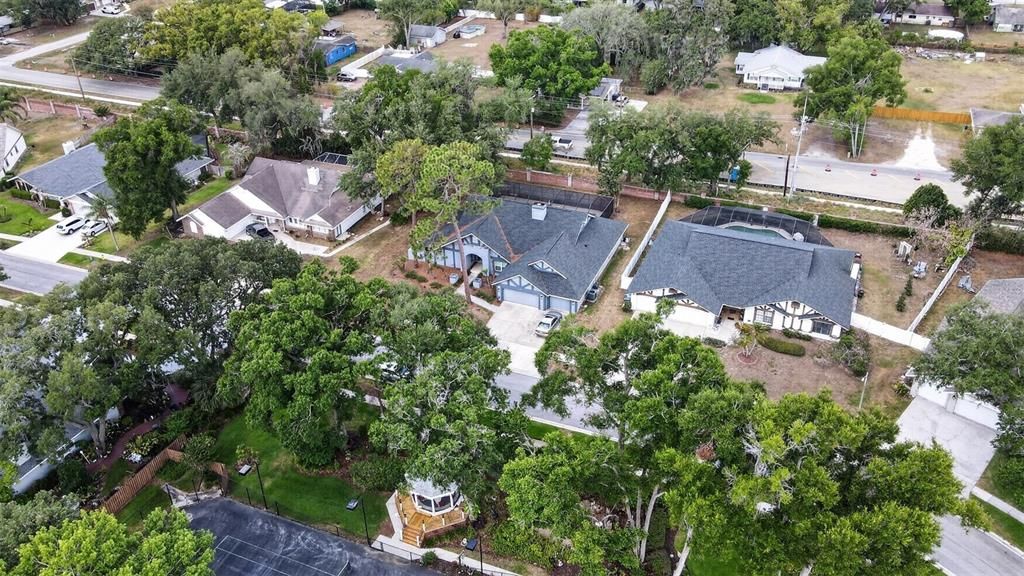 En Venta: $500,000 (3 camas, 2 baños, 2572 Pies cuadrados)