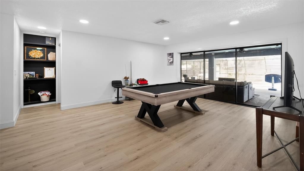 En Venta: $500,000 (3 camas, 2 baños, 2572 Pies cuadrados)