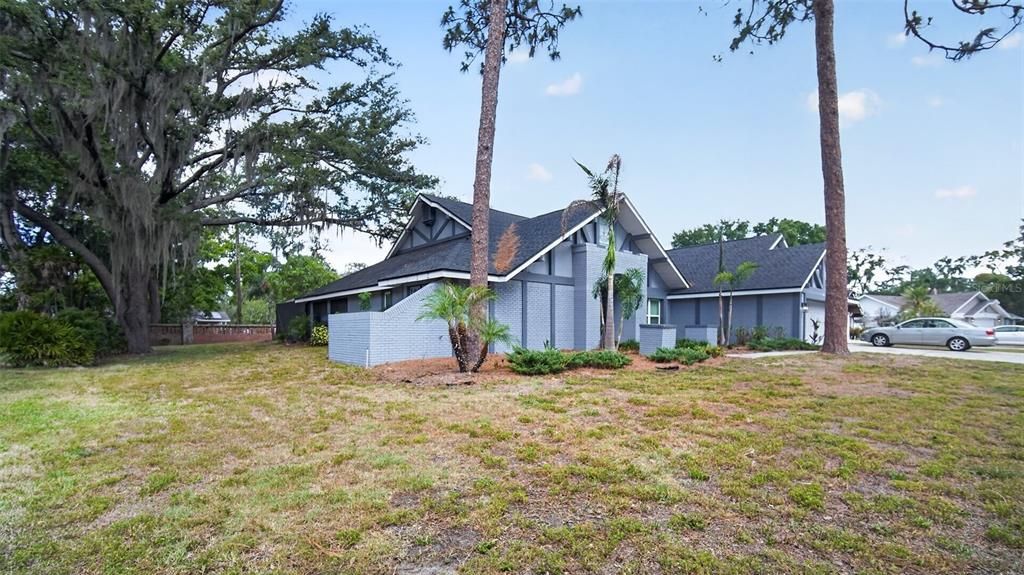 En Venta: $500,000 (3 camas, 2 baños, 2572 Pies cuadrados)