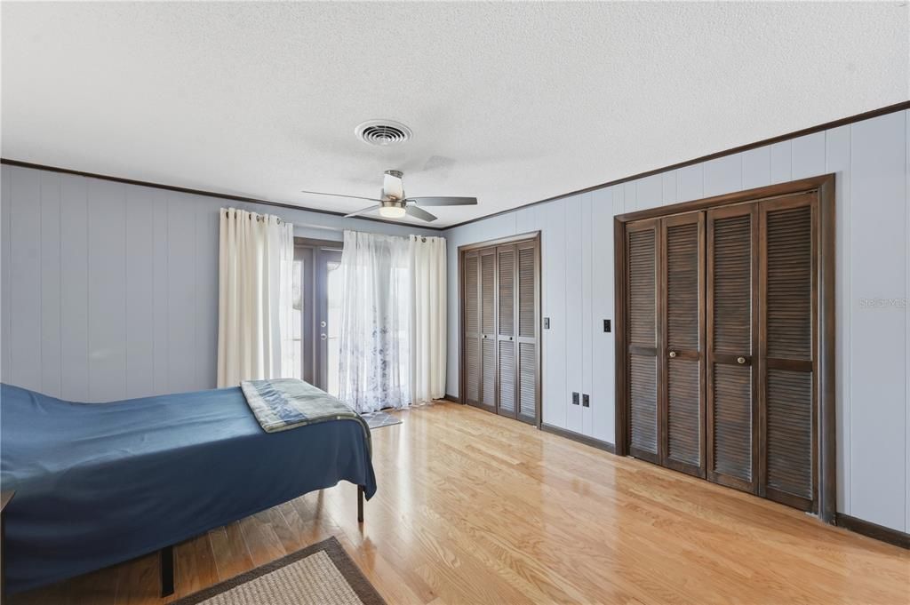 En Venta: $625,000 (4 camas, 2 baños, 2872 Pies cuadrados)