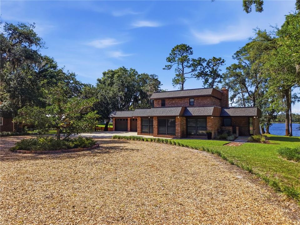 En Venta: $625,000 (4 camas, 2 baños, 2872 Pies cuadrados)