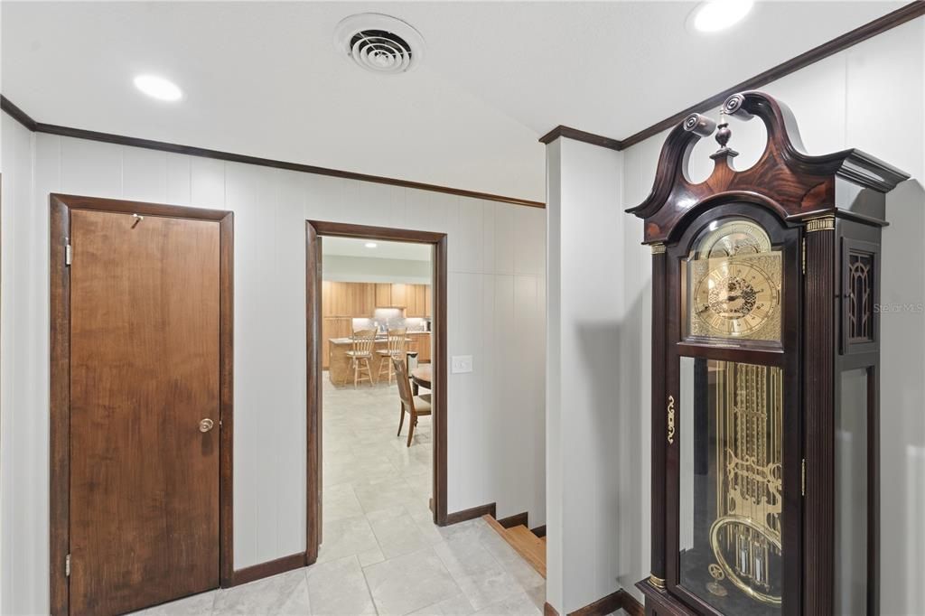 En Venta: $625,000 (4 camas, 2 baños, 2872 Pies cuadrados)