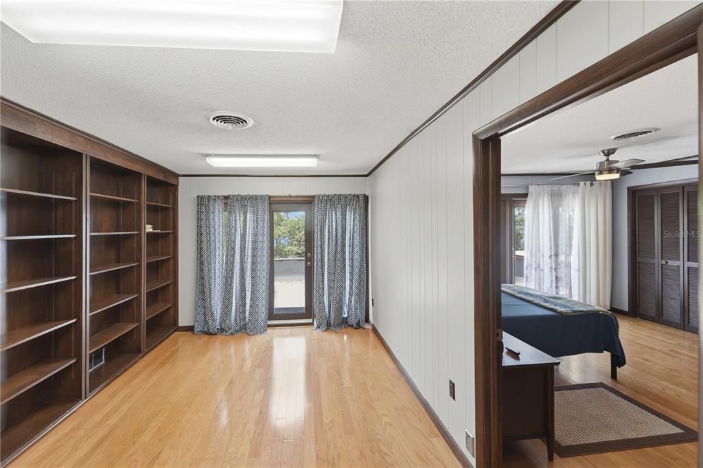 En Venta: $625,000 (4 camas, 2 baños, 2872 Pies cuadrados)