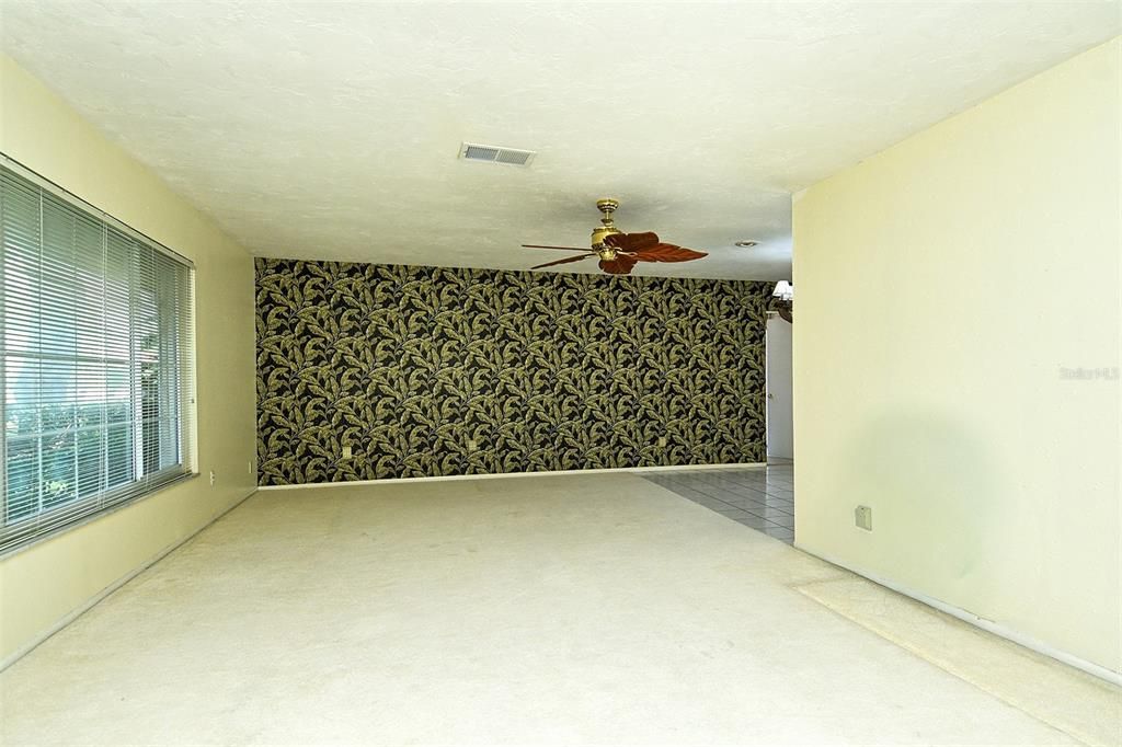 Activo con contrato: $529,800 (3 camas, 2 baños, 2248 Pies cuadrados)