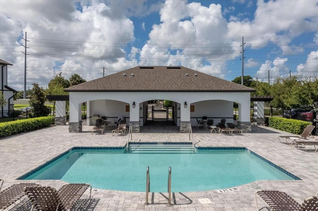 For Rent: $2,300 (3 beds, 2 baths, 1468 Square Feet)
