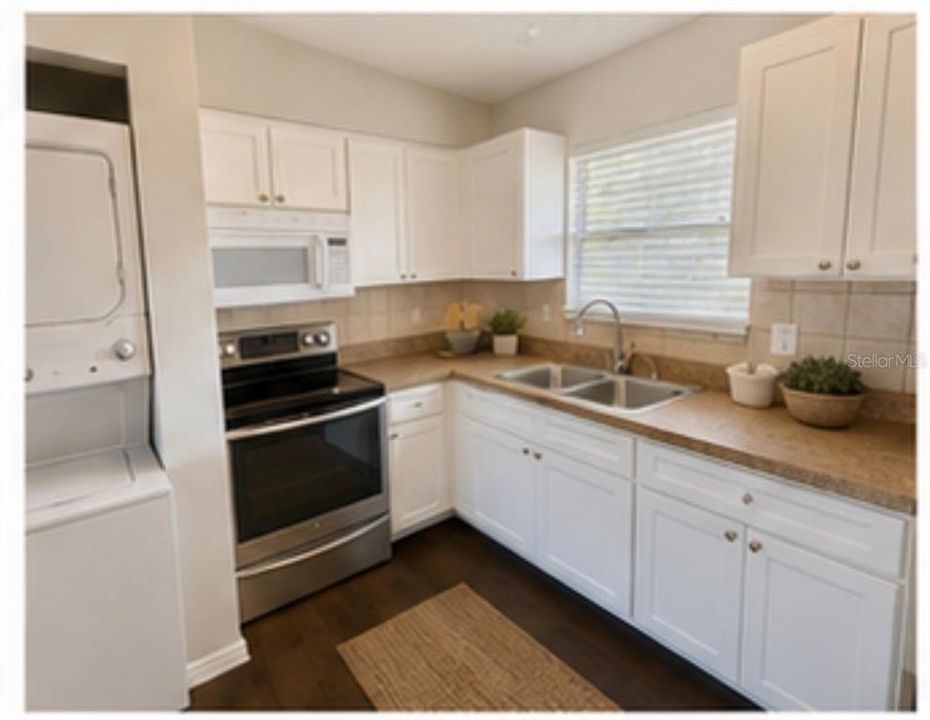 For Rent: $1,550 (2 beds, 1 baths, 1770 Square Feet)