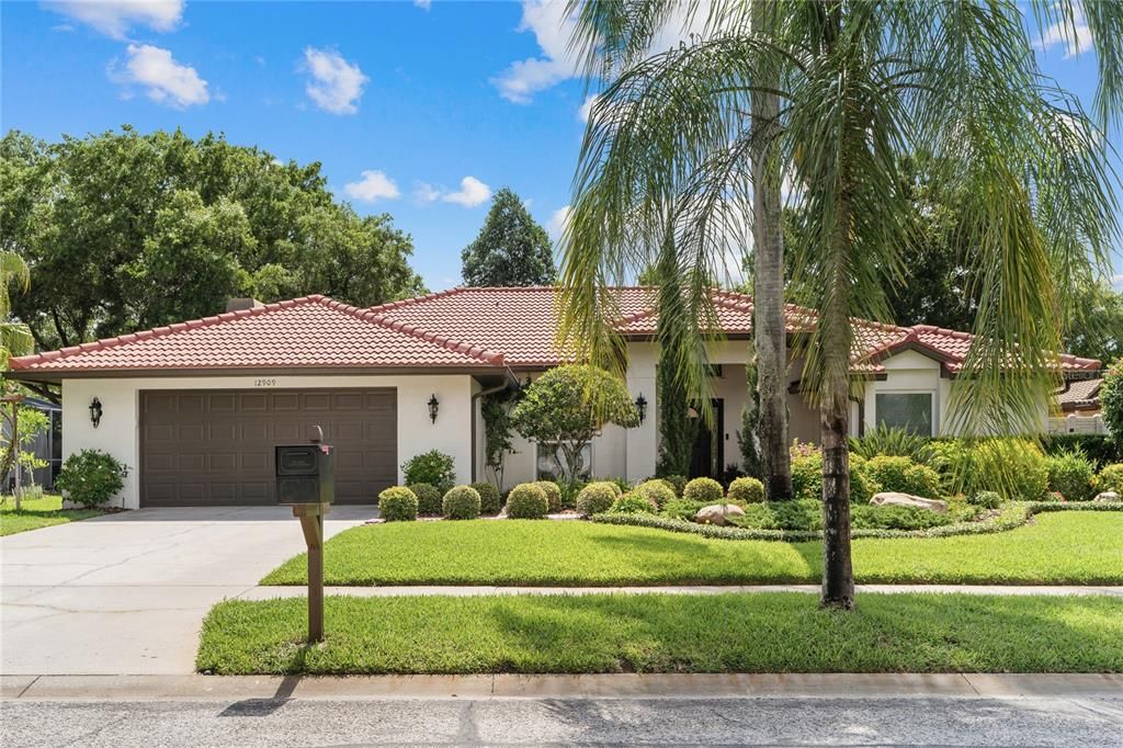 Active With Contract: $800,000 (4 beds, 3 baths, 2395 Square Feet)