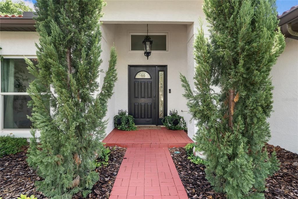 Active With Contract: $800,000 (4 beds, 3 baths, 2395 Square Feet)