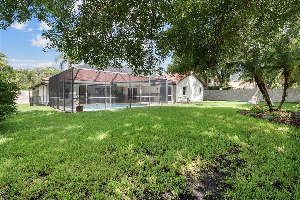 Active With Contract: $800,000 (4 beds, 3 baths, 2395 Square Feet)