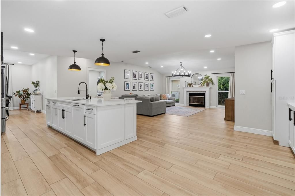 Active With Contract: $800,000 (4 beds, 3 baths, 2395 Square Feet)