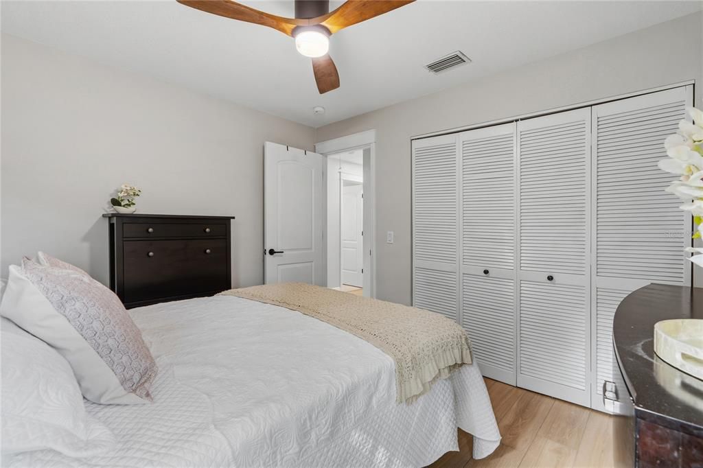 Active With Contract: $800,000 (4 beds, 3 baths, 2395 Square Feet)