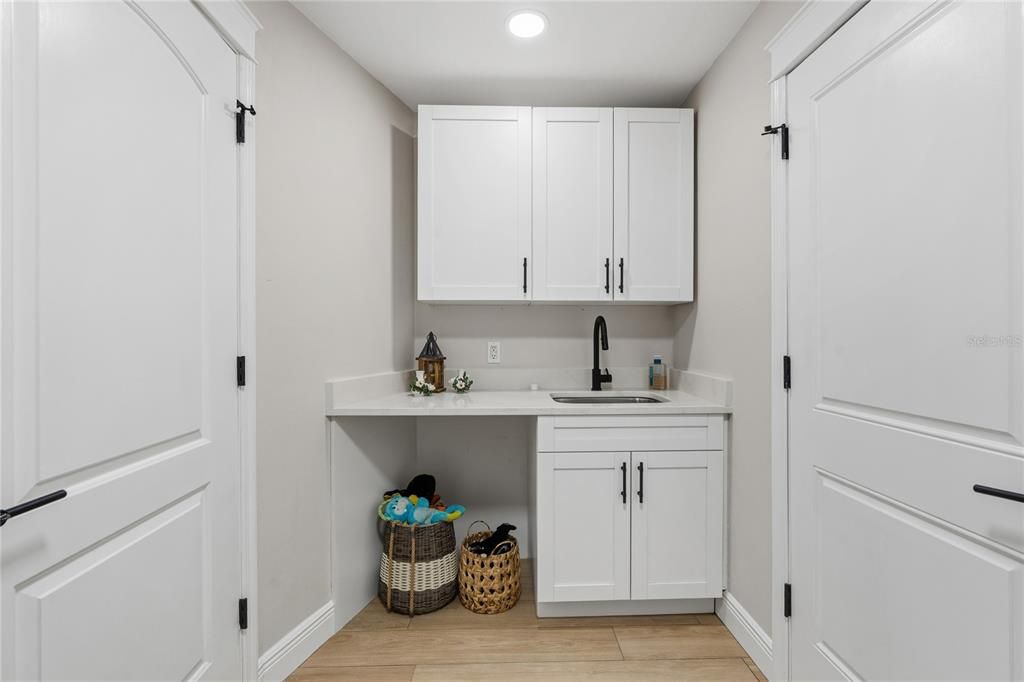 Active With Contract: $800,000 (4 beds, 3 baths, 2395 Square Feet)