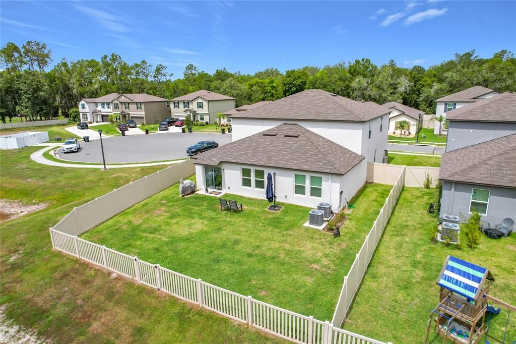 На продажу: $419,000 (6 спален, 3 ванн, 3326 Квадратных фут)