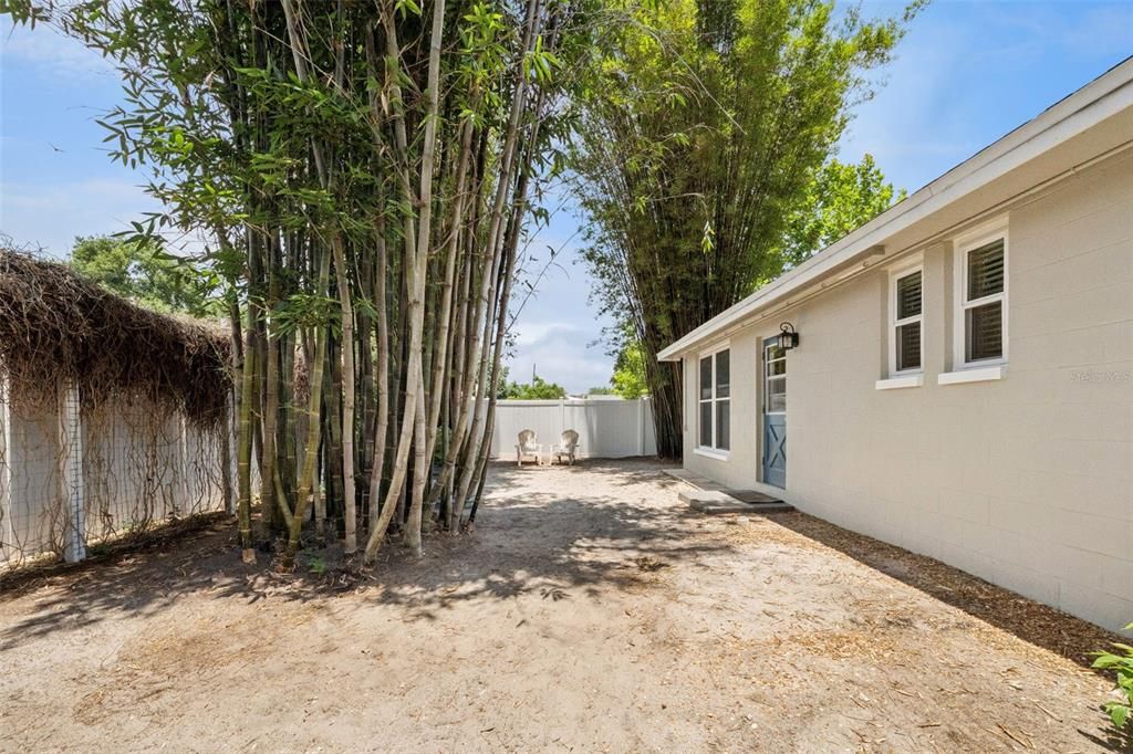 Activo con contrato: $289,500 (3 camas, 1 baños, 1266 Pies cuadrados)