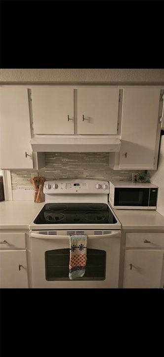 En Venta: $229,900 (2 camas, 2 baños, 899 Pies cuadrados)