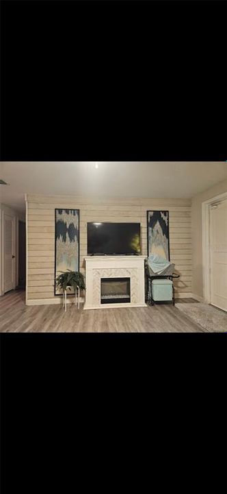En Venta: $229,900 (2 camas, 2 baños, 899 Pies cuadrados)