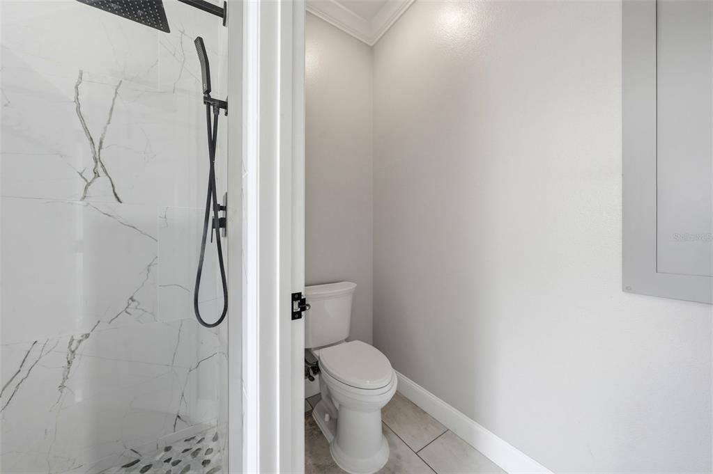 En Venta: $939,000 (5 camas, 3 baños, 3182 Pies cuadrados)