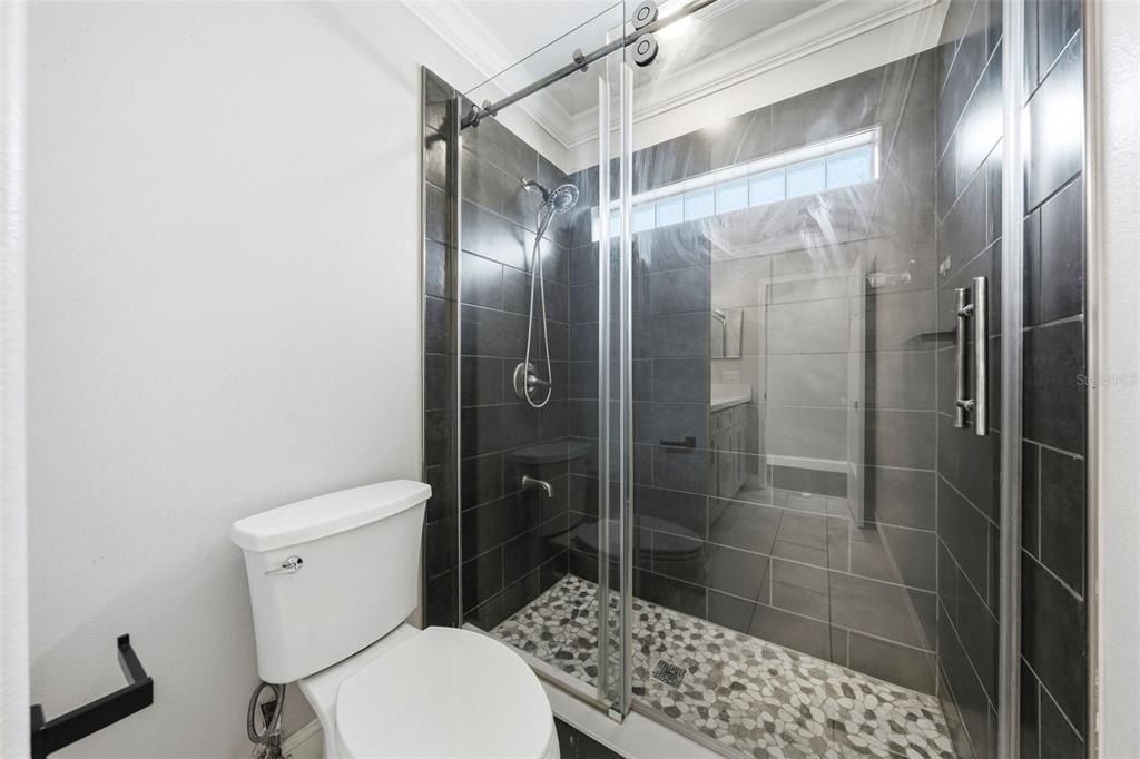 En Venta: $939,000 (5 camas, 3 baños, 3182 Pies cuadrados)