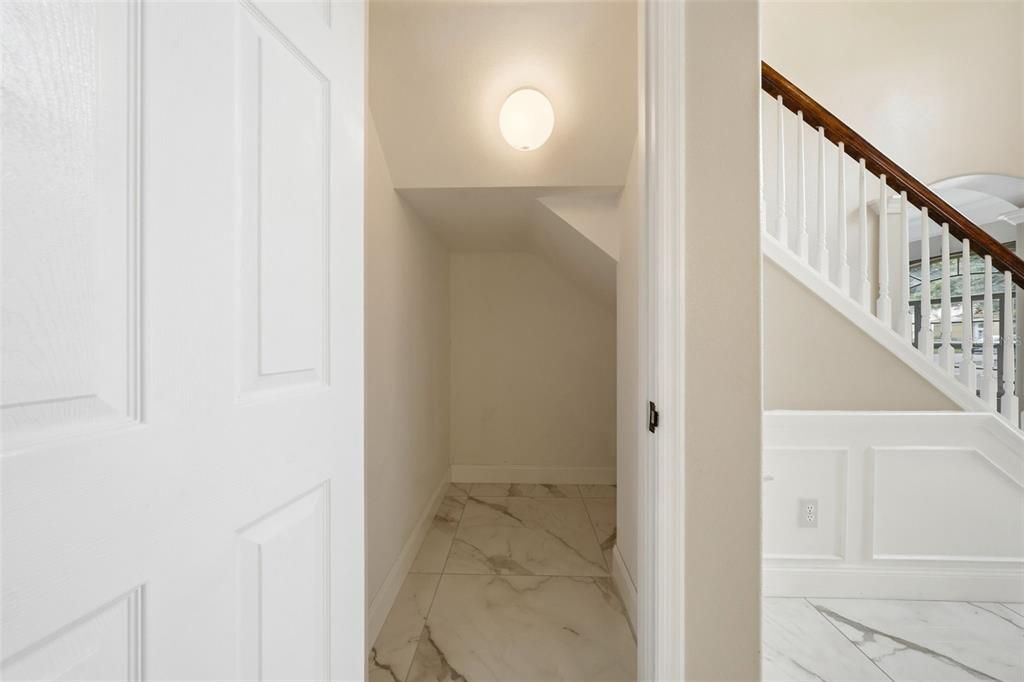En Venta: $939,000 (5 camas, 3 baños, 3182 Pies cuadrados)