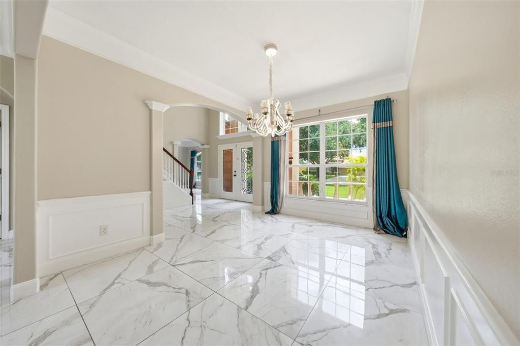En Venta: $939,000 (5 camas, 3 baños, 3182 Pies cuadrados)