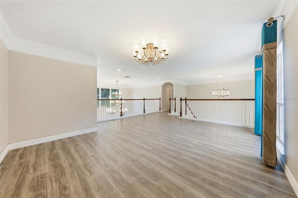 En Venta: $939,000 (5 camas, 3 baños, 3182 Pies cuadrados)