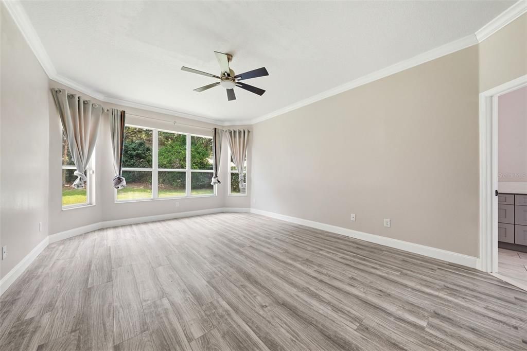 En Venta: $939,000 (5 camas, 3 baños, 3182 Pies cuadrados)