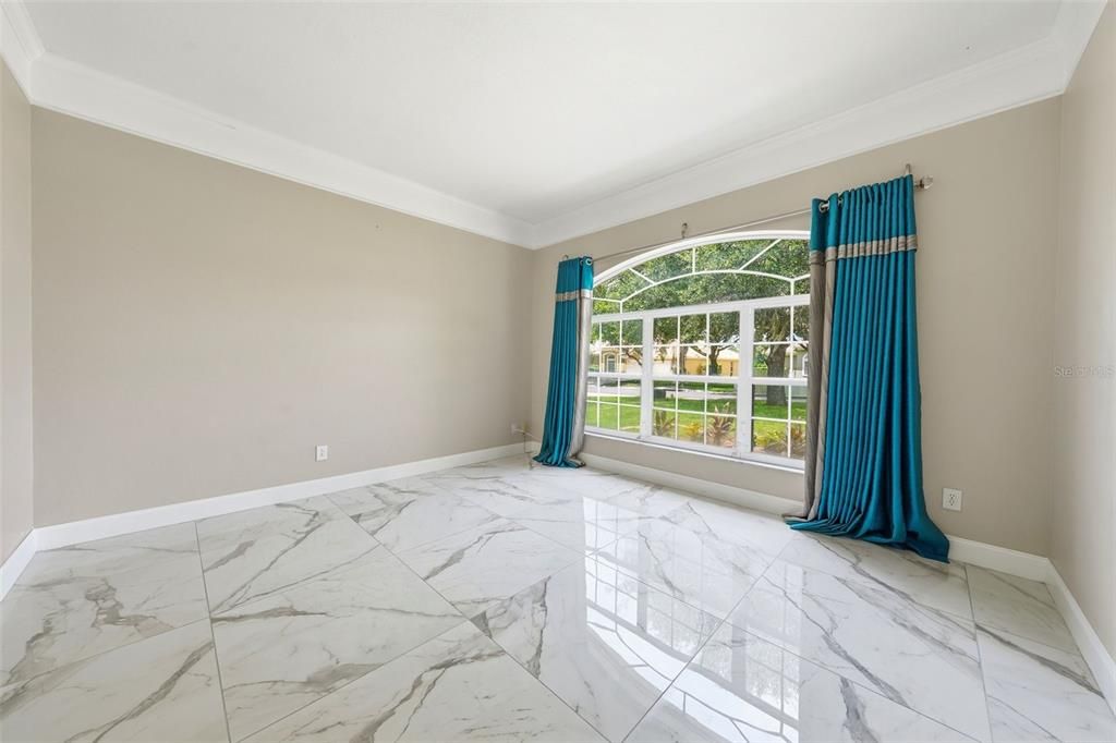 En Venta: $939,000 (5 camas, 3 baños, 3182 Pies cuadrados)