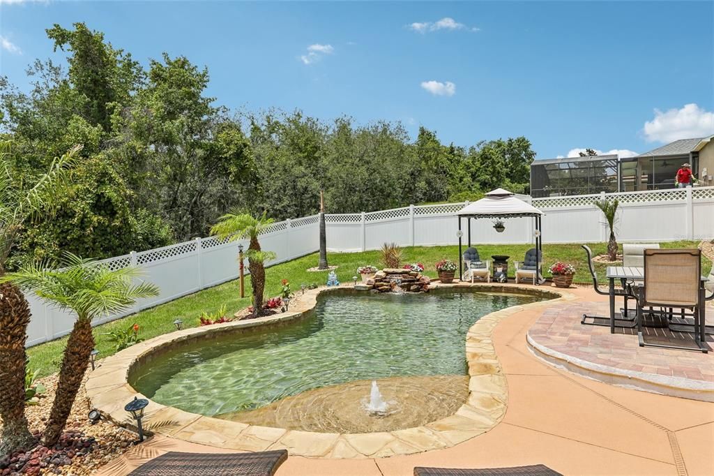 For Sale: $479,900 (3 beds, 2 baths, 1812 Square Feet)