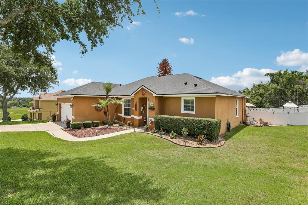 For Sale: $479,900 (3 beds, 2 baths, 1812 Square Feet)
