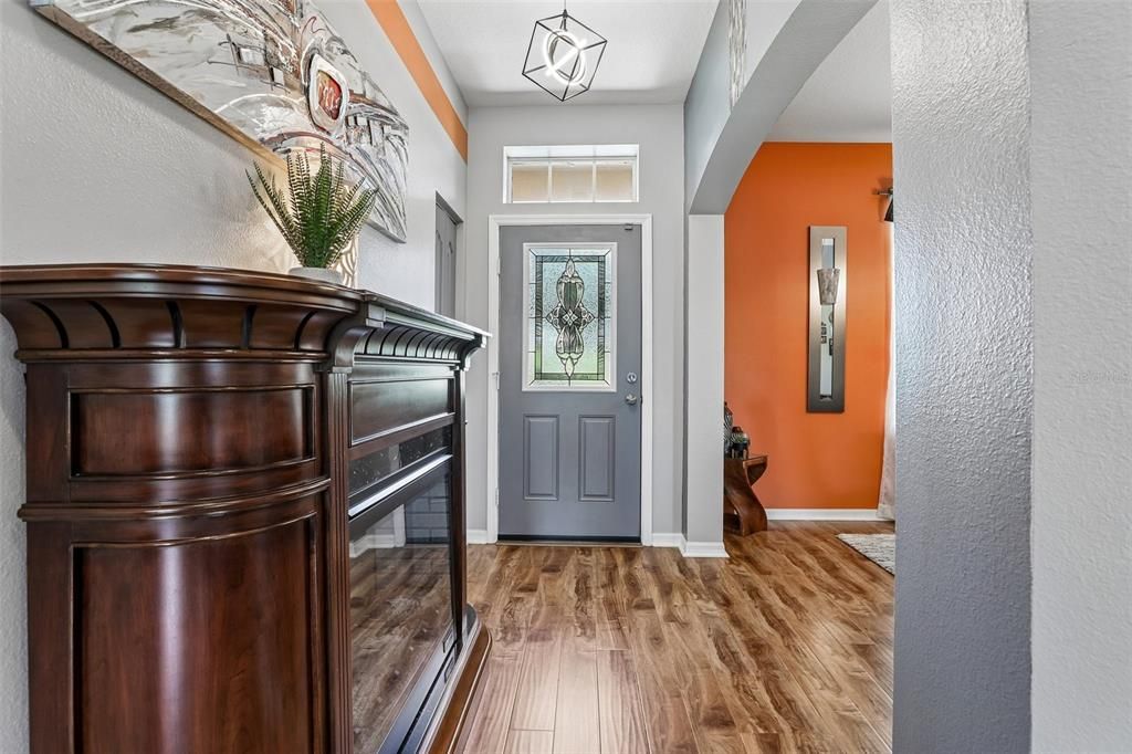 For Sale: $479,900 (3 beds, 2 baths, 1812 Square Feet)