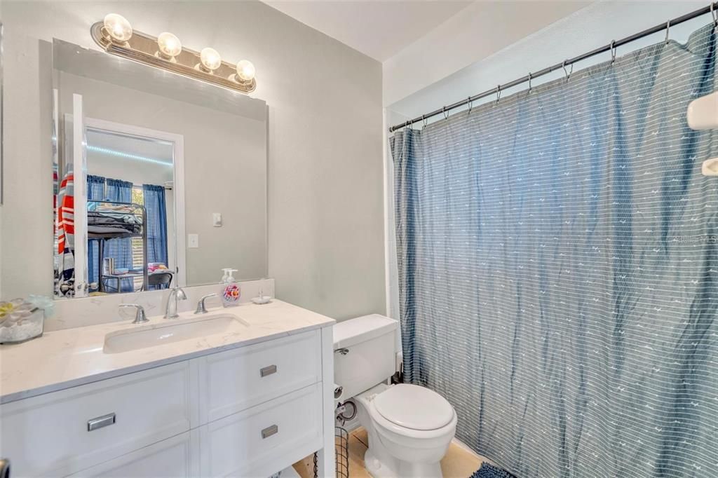 В аренду: $2,200 (4 спален, 3 ванн, 1774 Квадратных фут)
