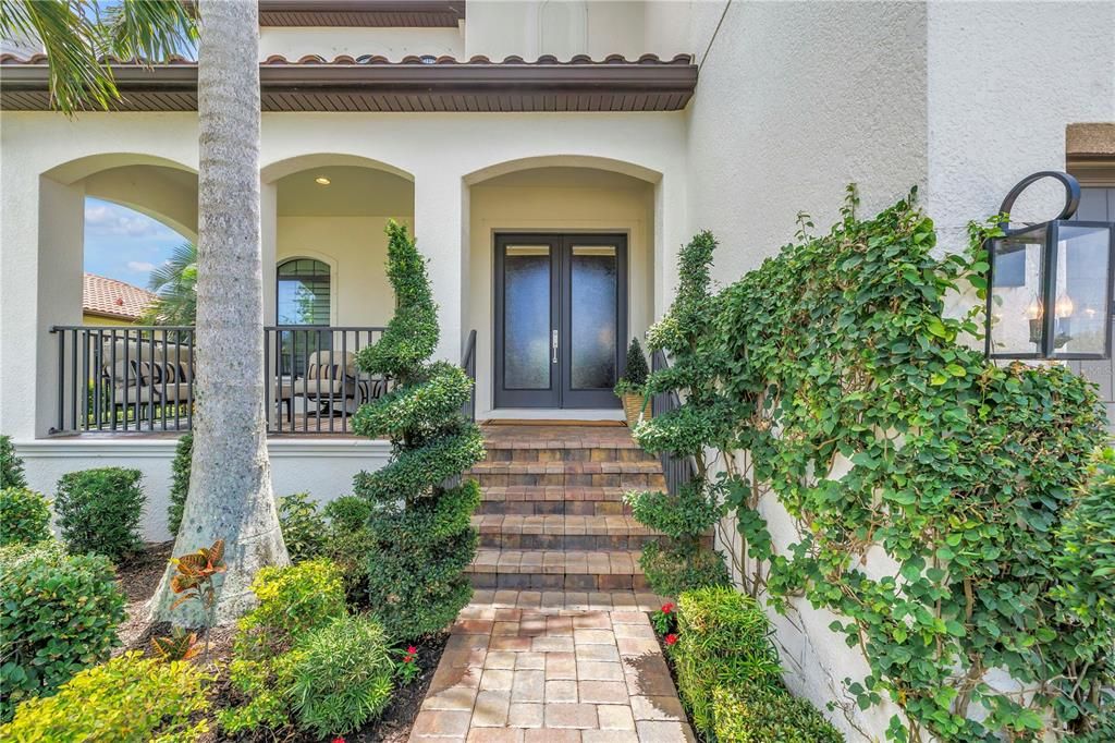 For Sale: $1,950,000 (5 beds, 4 baths, 4363 Square Feet)