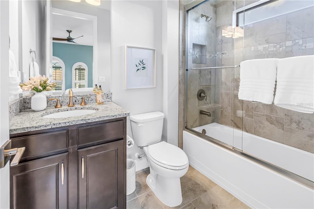 For Sale: $1,950,000 (5 beds, 4 baths, 4363 Square Feet)