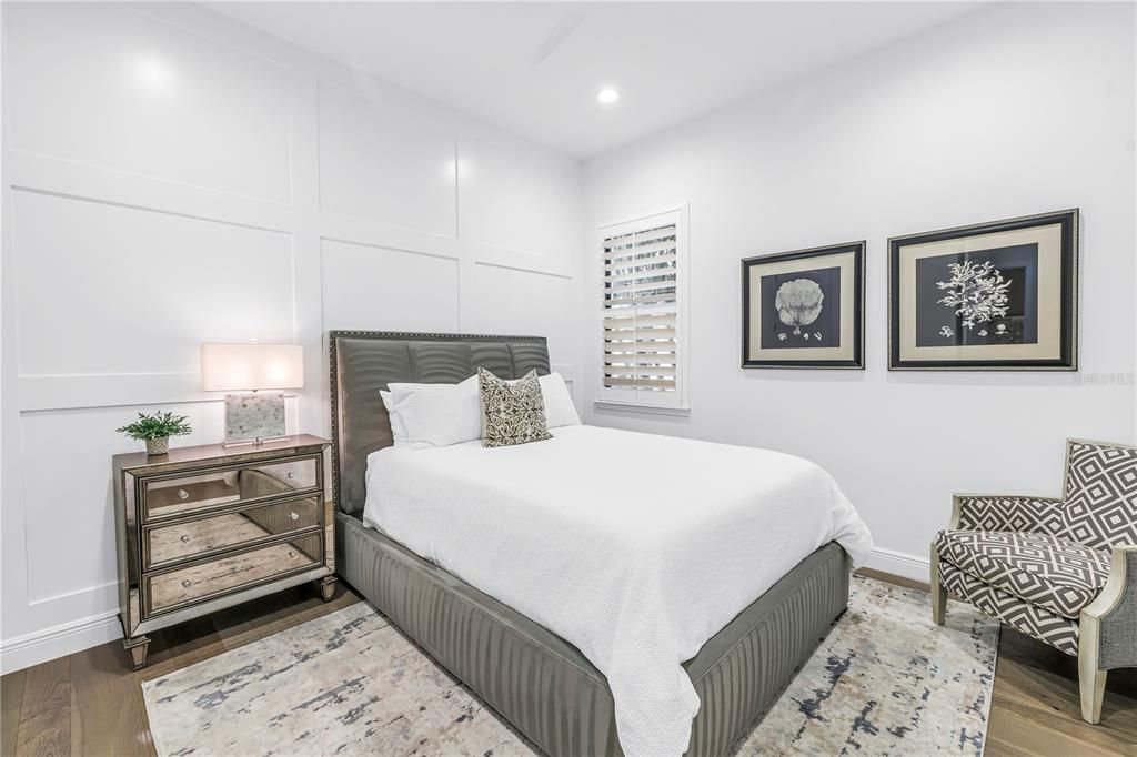 For Sale: $1,950,000 (5 beds, 4 baths, 4363 Square Feet)