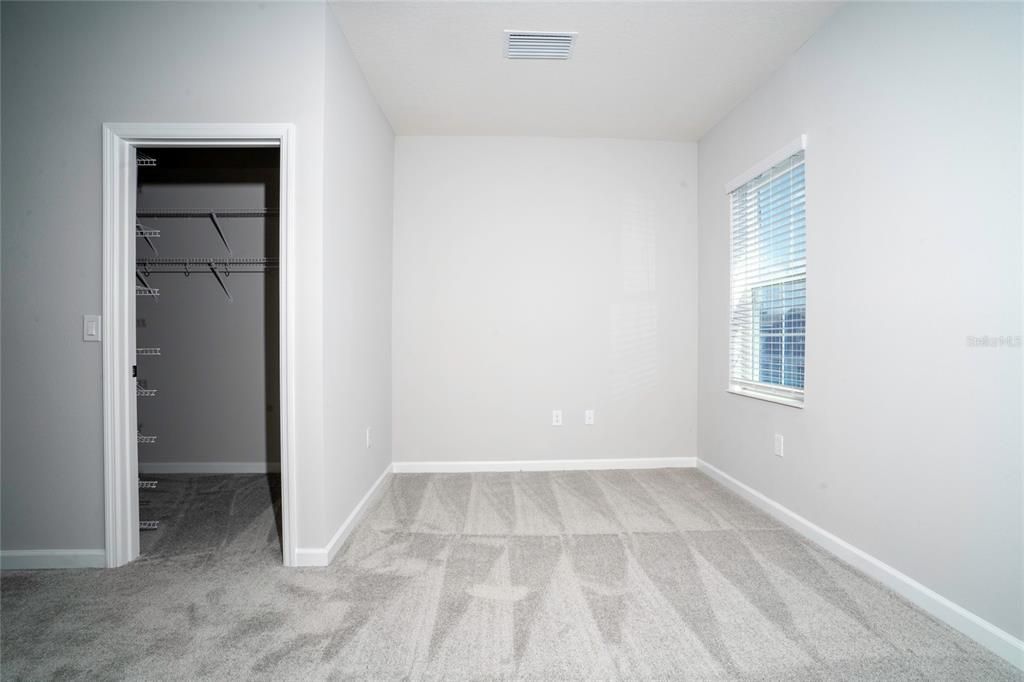 For Rent: $2,850 (3 beds, 2 baths, 1702 Square Feet)