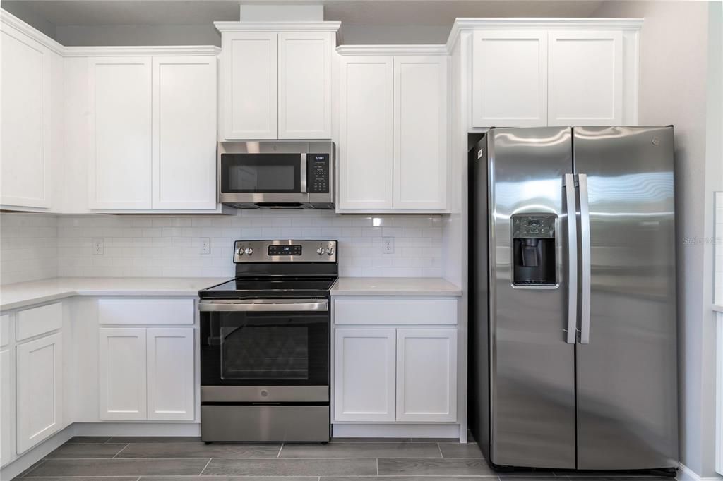 For Rent: $2,850 (3 beds, 2 baths, 1702 Square Feet)