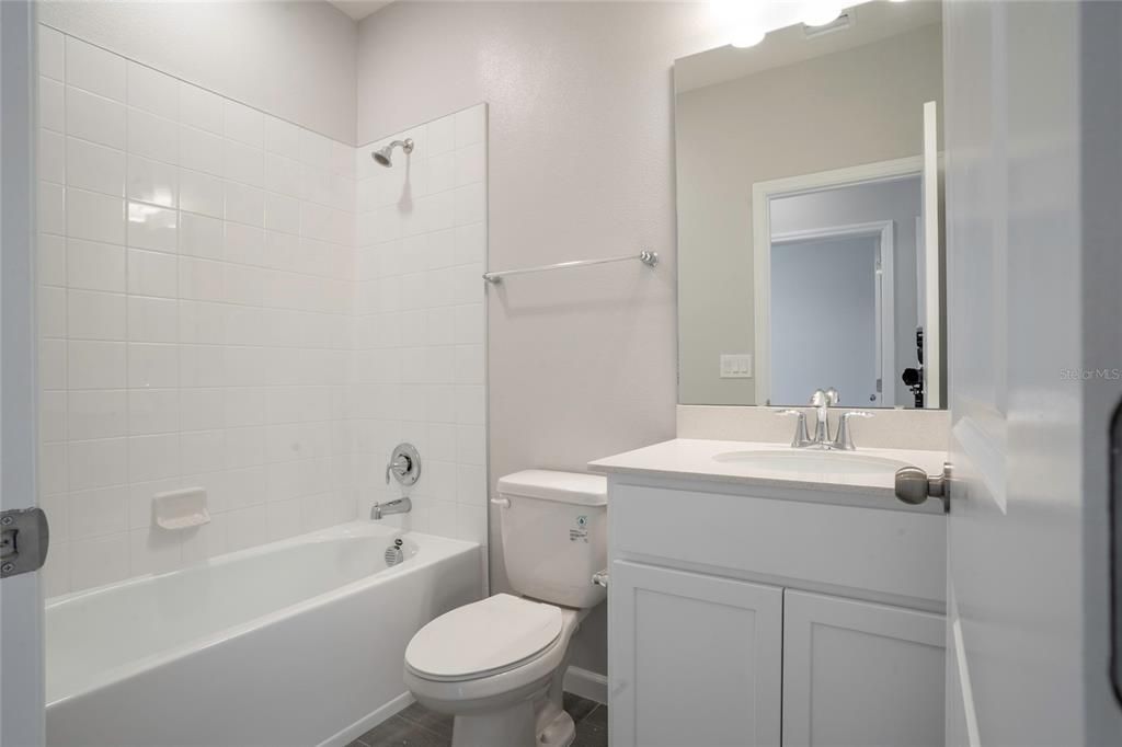 For Rent: $2,850 (3 beds, 2 baths, 1702 Square Feet)
