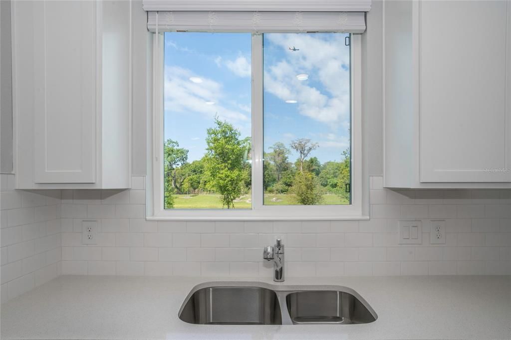 For Rent: $2,850 (3 beds, 2 baths, 1702 Square Feet)