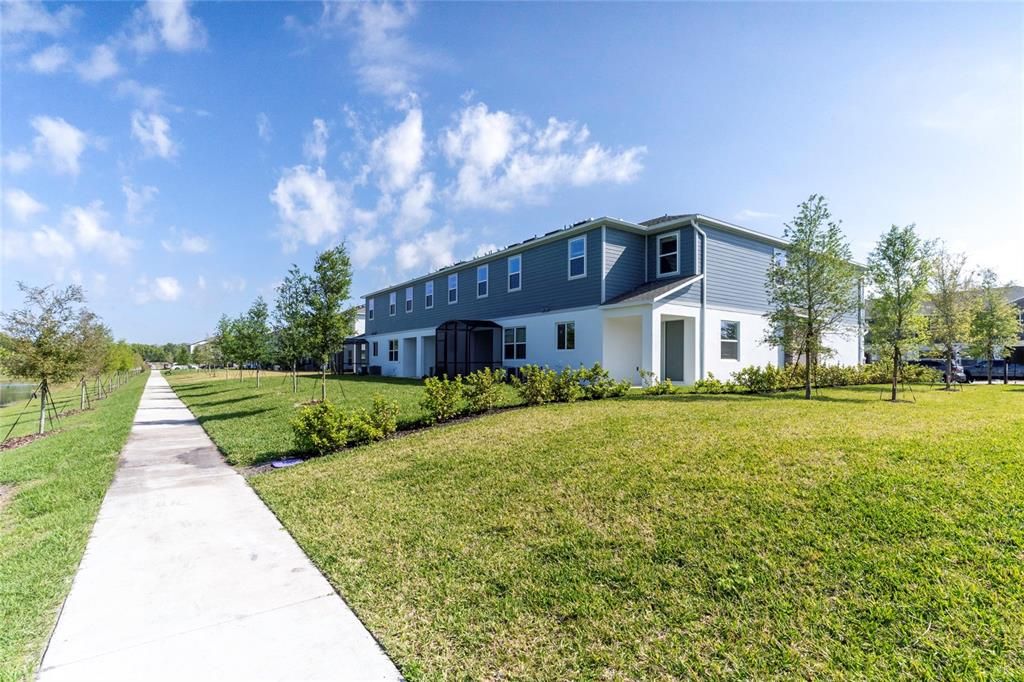 For Rent: $2,850 (3 beds, 2 baths, 1702 Square Feet)