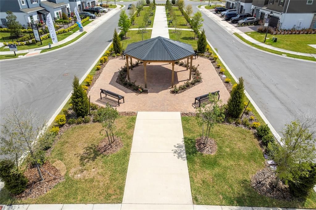 For Rent: $2,850 (3 beds, 2 baths, 1702 Square Feet)