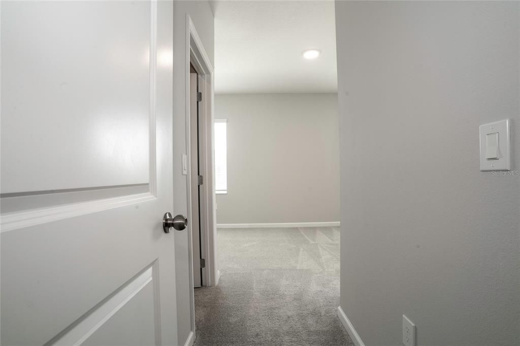 For Rent: $2,850 (3 beds, 2 baths, 1702 Square Feet)
