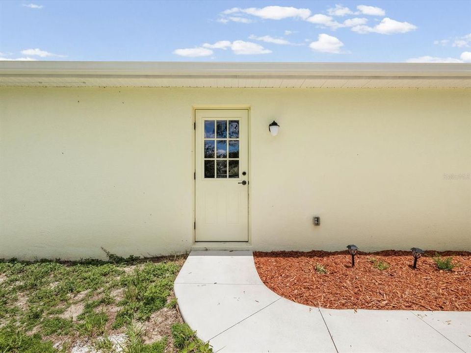 En Venta: $639,000 (5 camas, 3 baños, 2503 Pies cuadrados)