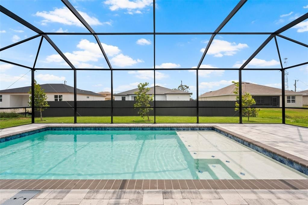 For Sale: $569,900 (3 beds, 2 baths, 2000 Square Feet)