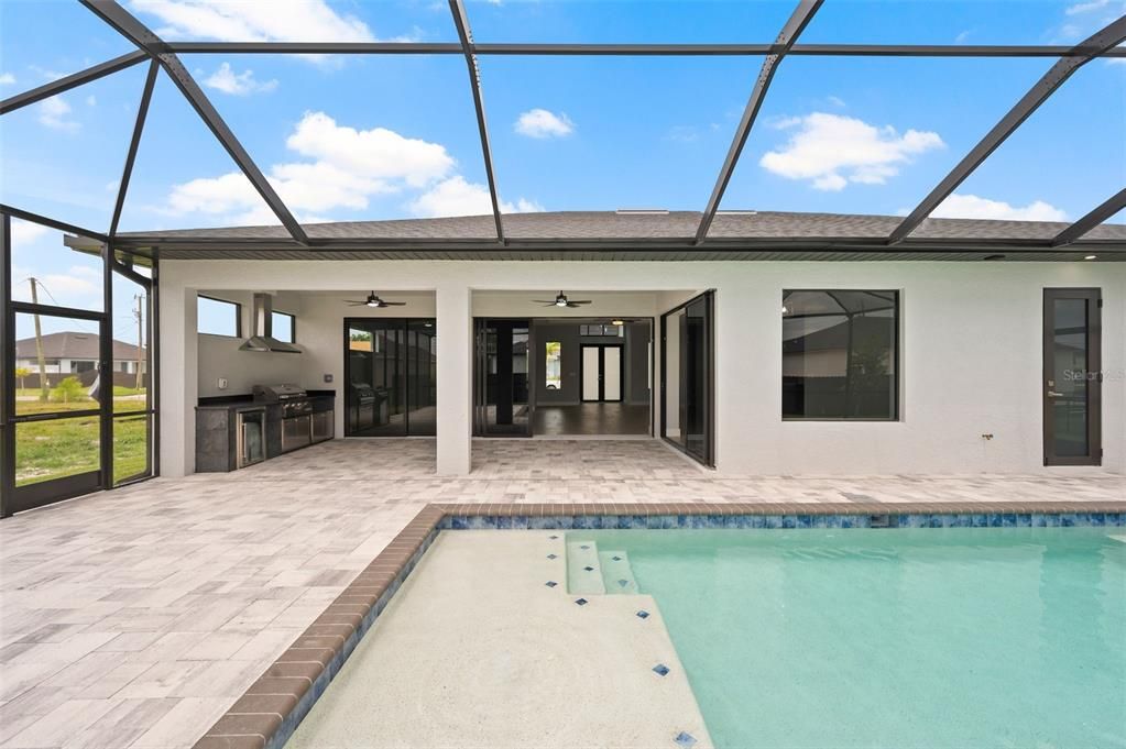 For Sale: $569,900 (3 beds, 2 baths, 2000 Square Feet)