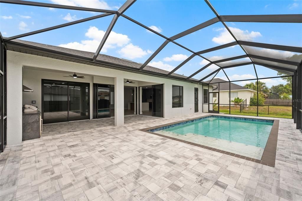 For Sale: $569,900 (3 beds, 2 baths, 2000 Square Feet)