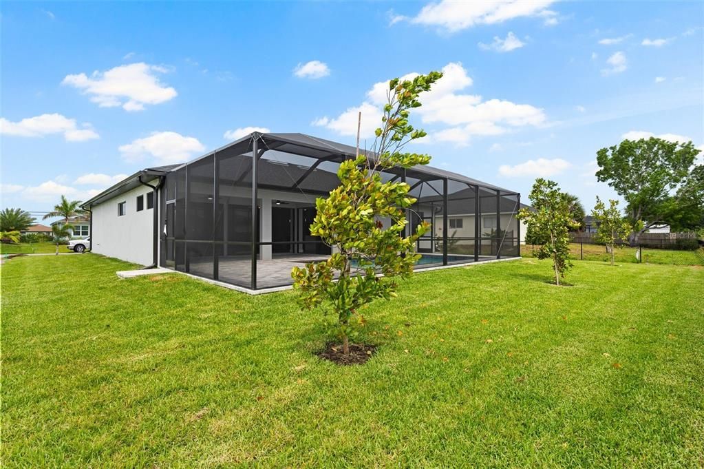For Sale: $569,900 (3 beds, 2 baths, 2000 Square Feet)
