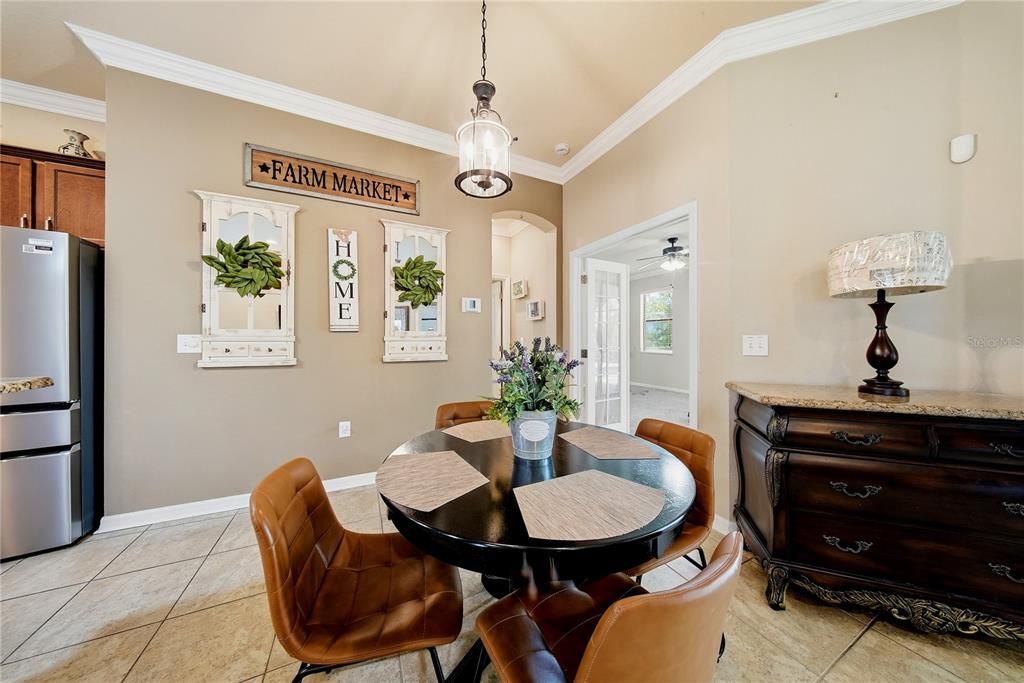 For Sale: $599,900 (5 beds, 3 baths, 2916 Square Feet)