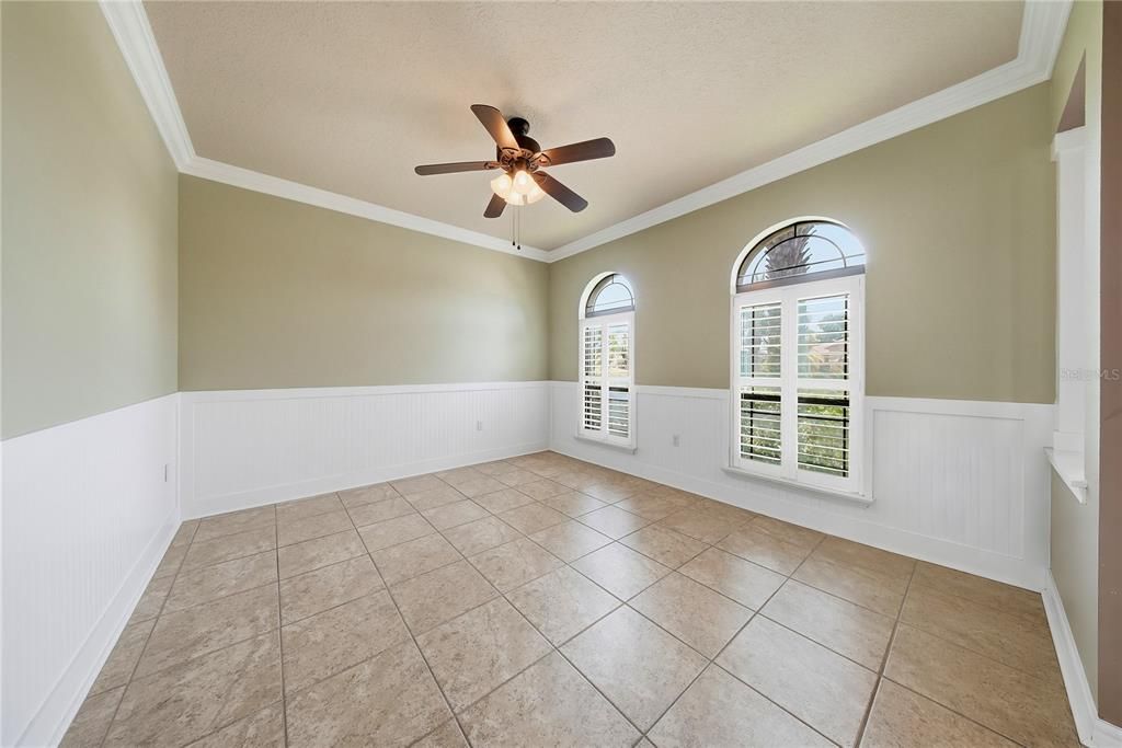 For Sale: $599,900 (5 beds, 3 baths, 2916 Square Feet)