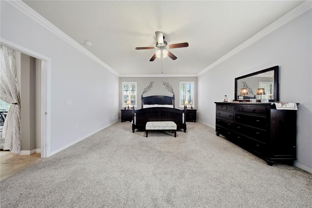 For Sale: $599,900 (5 beds, 3 baths, 2916 Square Feet)